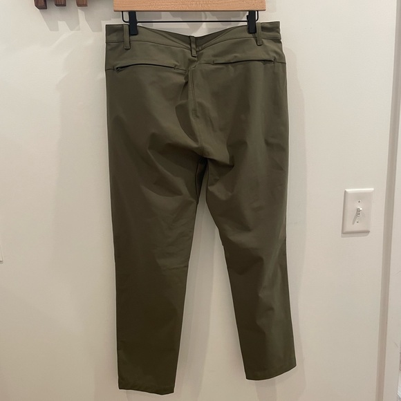 Fabletics Don Trouser - Picture 2 of 10